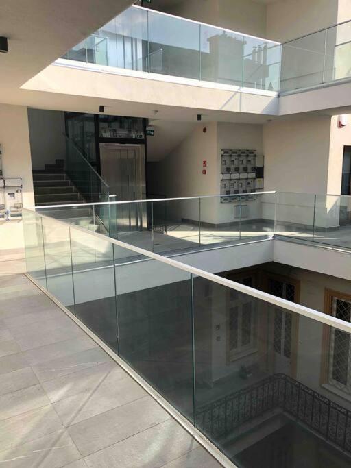 Luxury Cozy 2 Bdr Downtown Apt.7 부다페스트 외부 사진