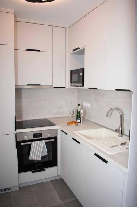 Luxury Cozy 2 Bdr Downtown Apt.7 부다페스트 외부 사진